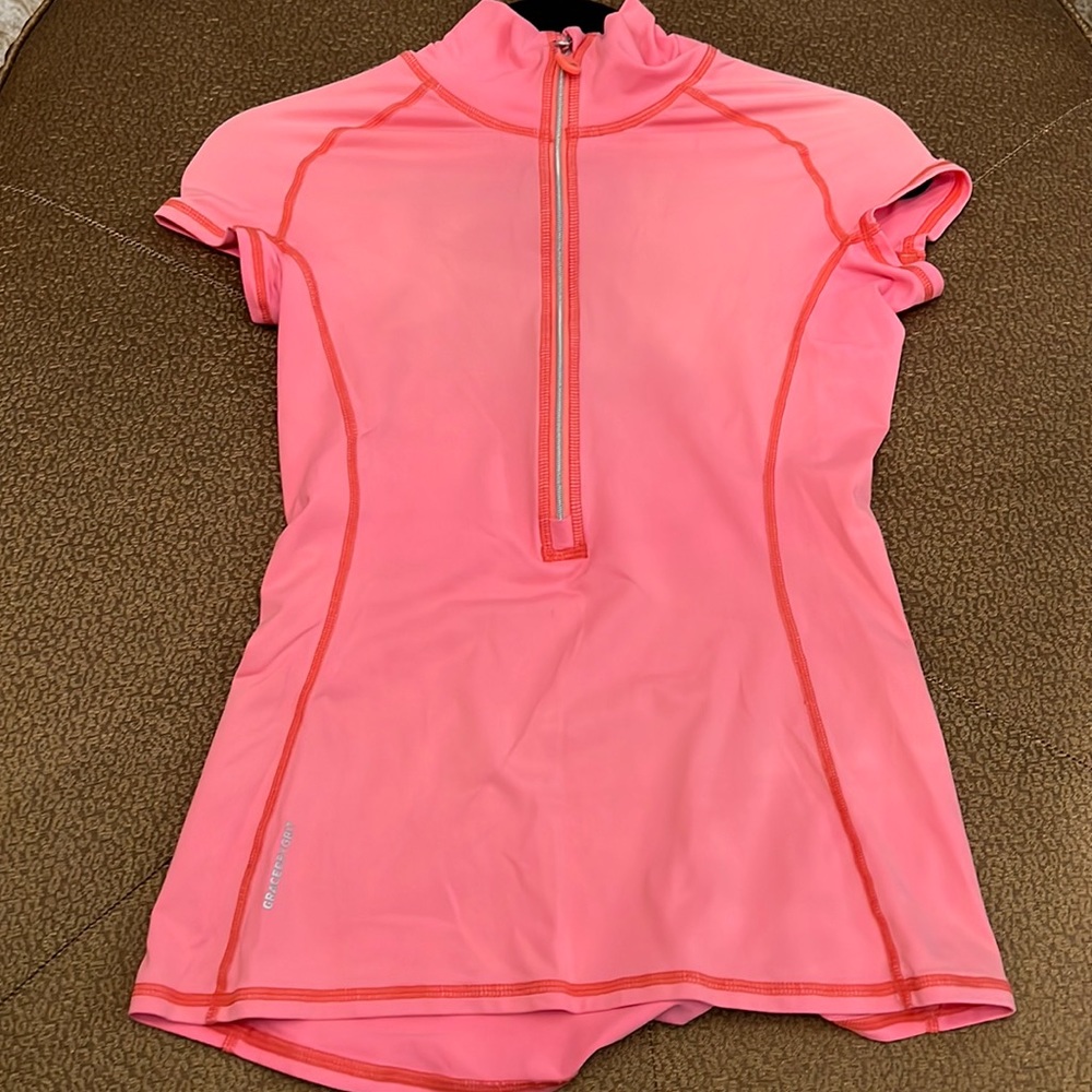Grace  by Grit athletic top with zipper front. XS